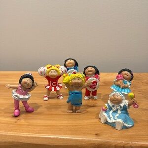 Vintage Cabbage Patch kid figurines lot of 7